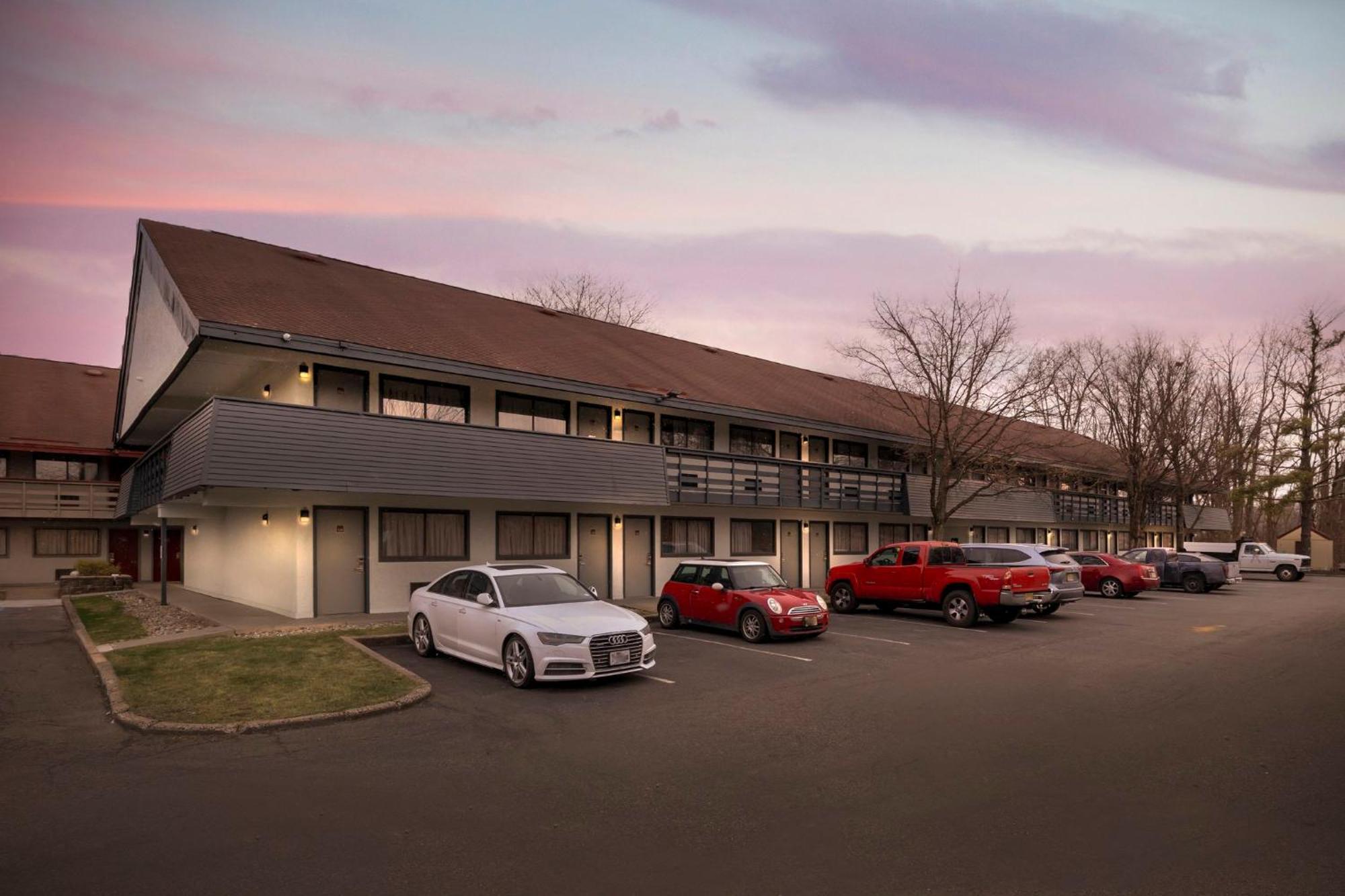 Red Roof Inn Parsippany Εξωτερικό φωτογραφία